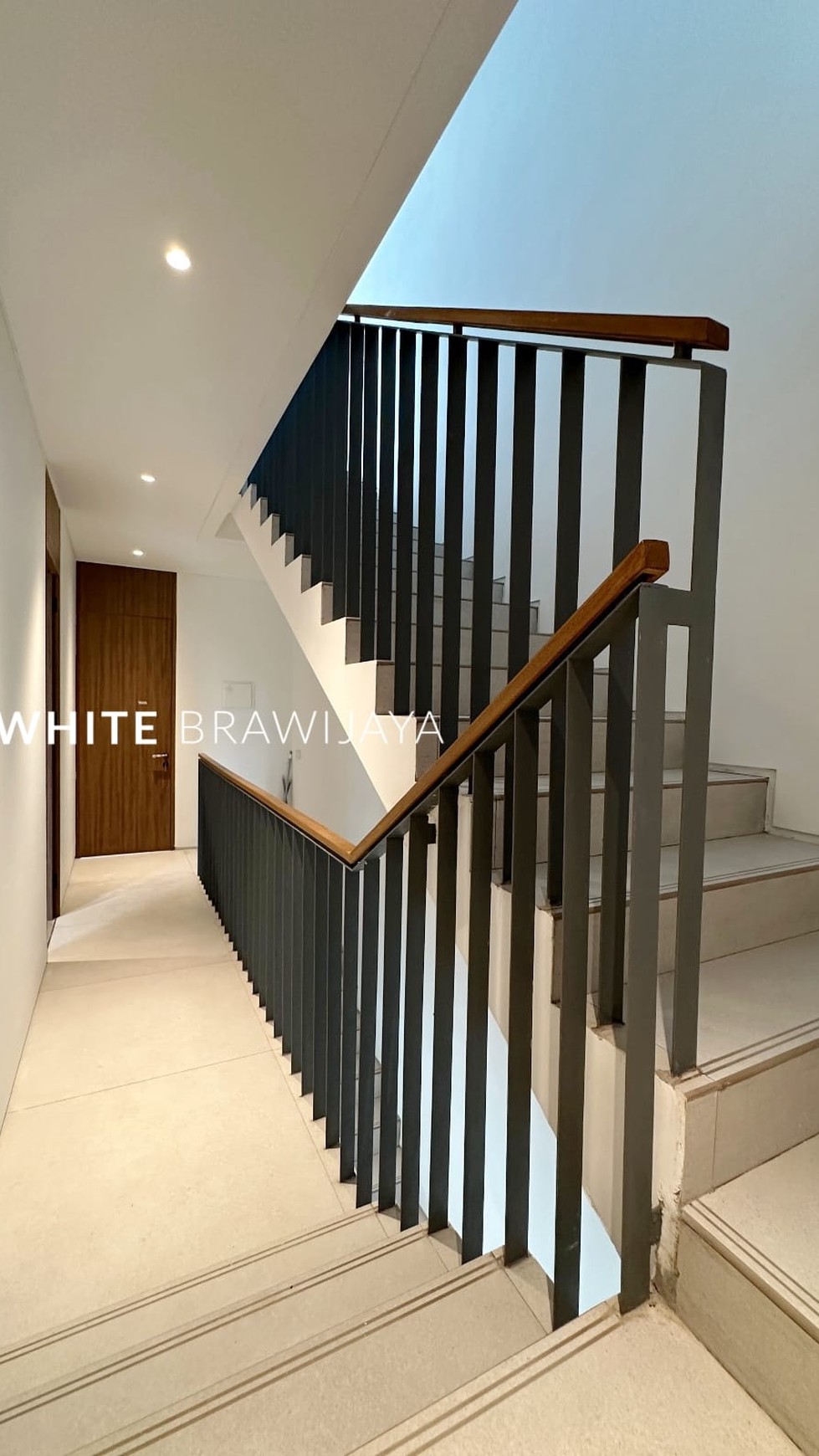 Brand New Townhouse Modern Area Kemang Utara