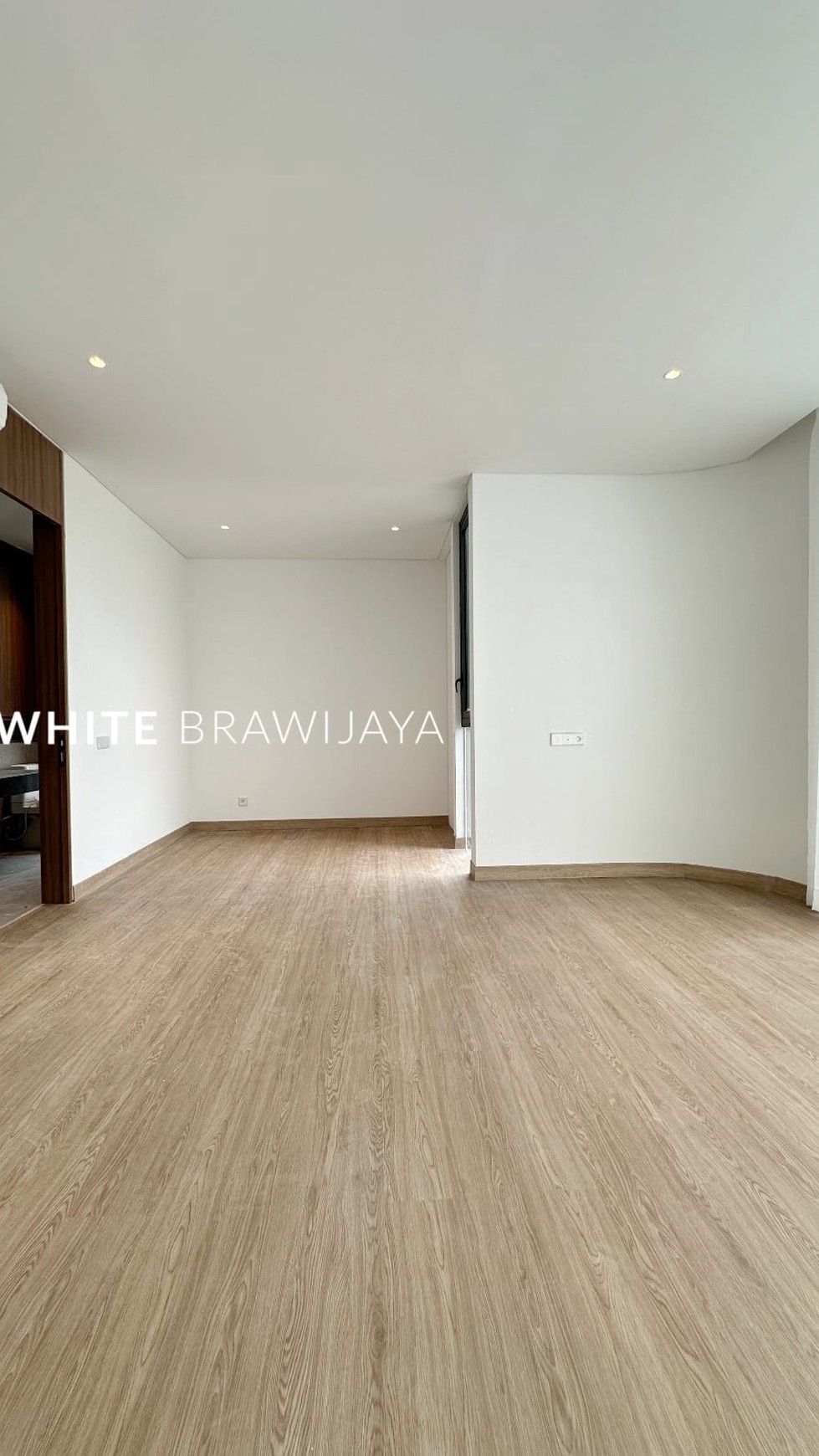 Brand New Townhouse Modern Area Kemang Utara