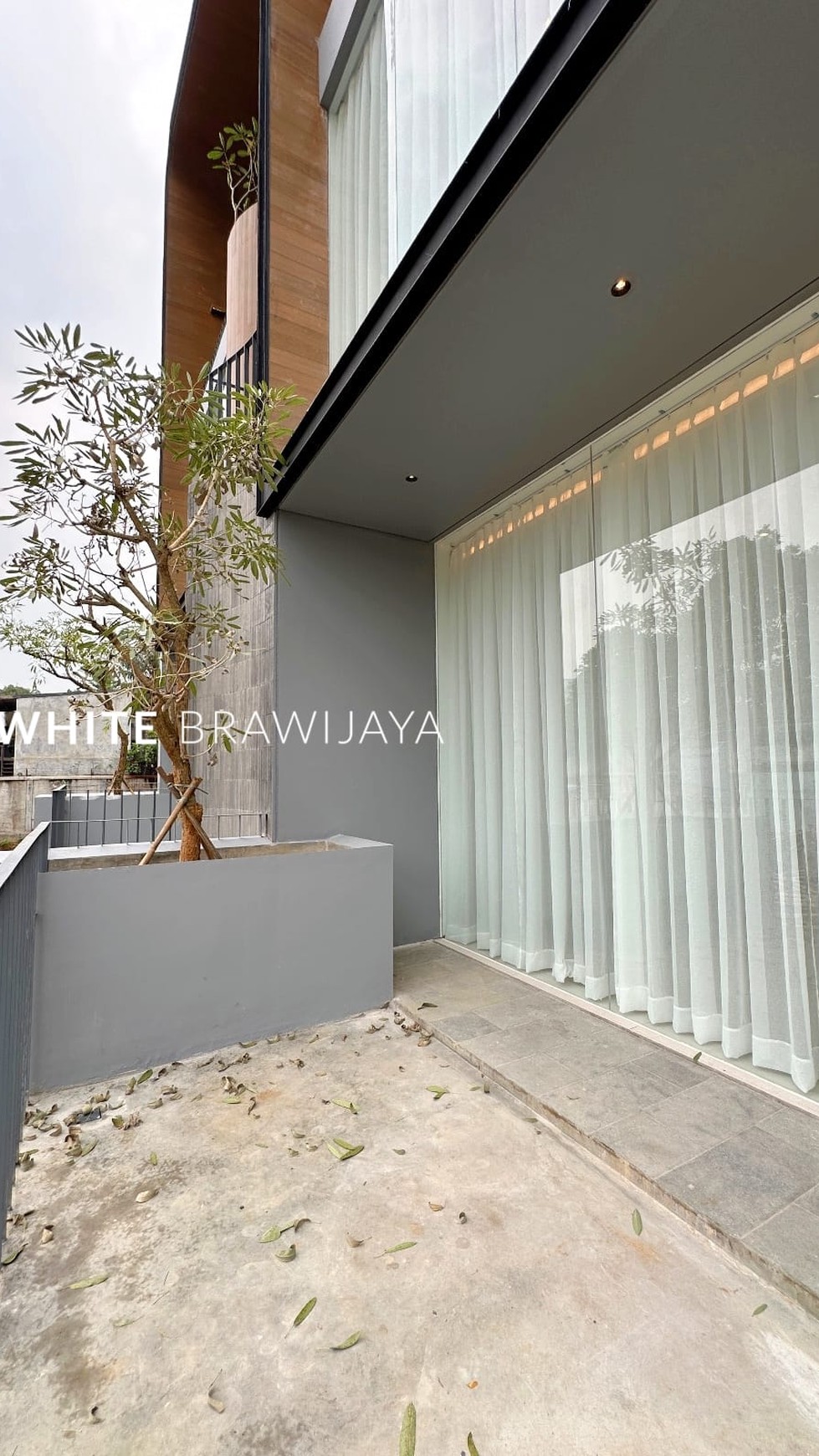 Brand New Townhouse Modern Area Kemang Utara