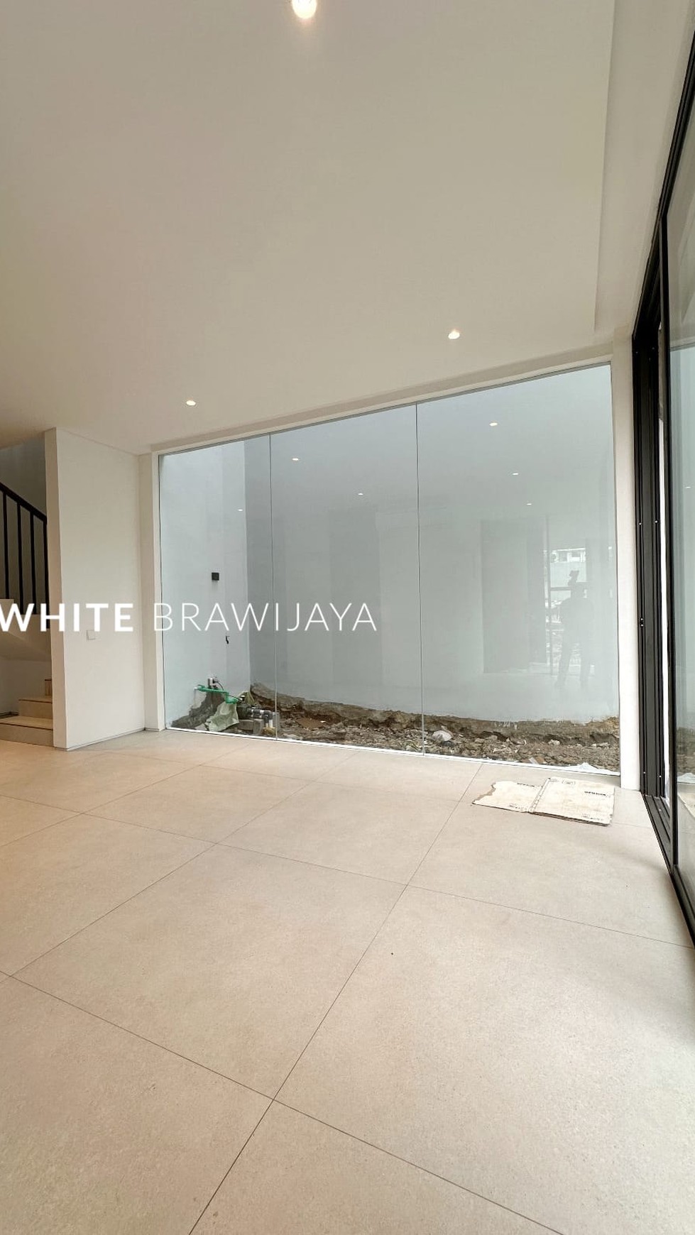 Brand New Townhouse Modern Area Kemang Utara