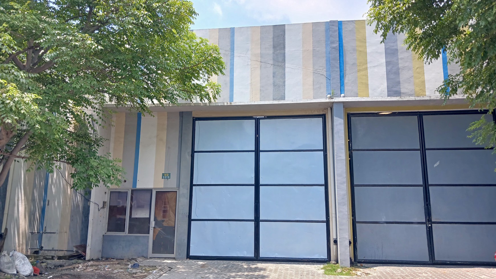 Gudang Siap pakai di Komplek Pergudangan SAFE N LOCK lingkar timur Sidoarjo Sidoarjo,