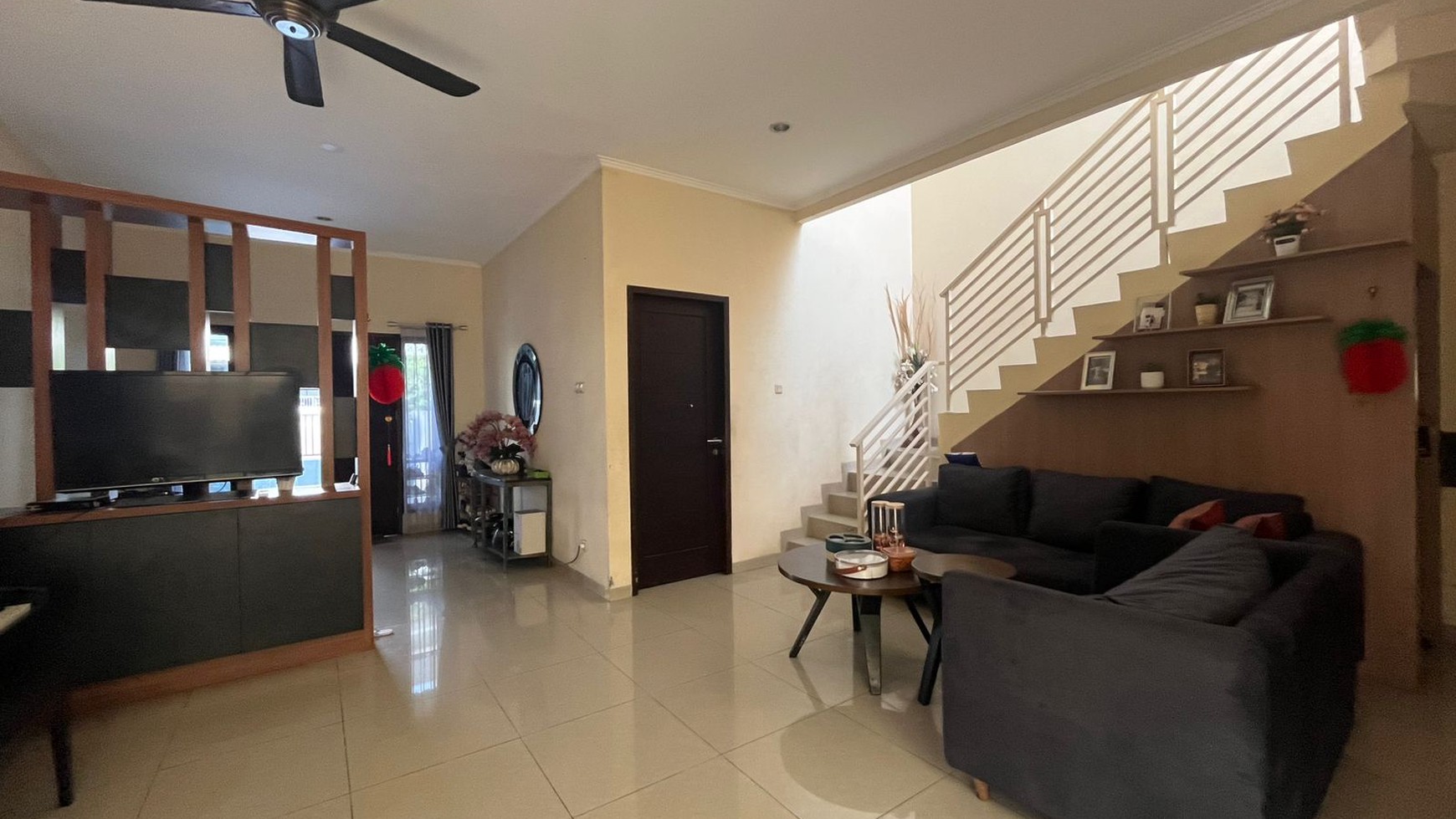 Jual murah dan cepat, Rumah cluster kecil di Anggrek Loka