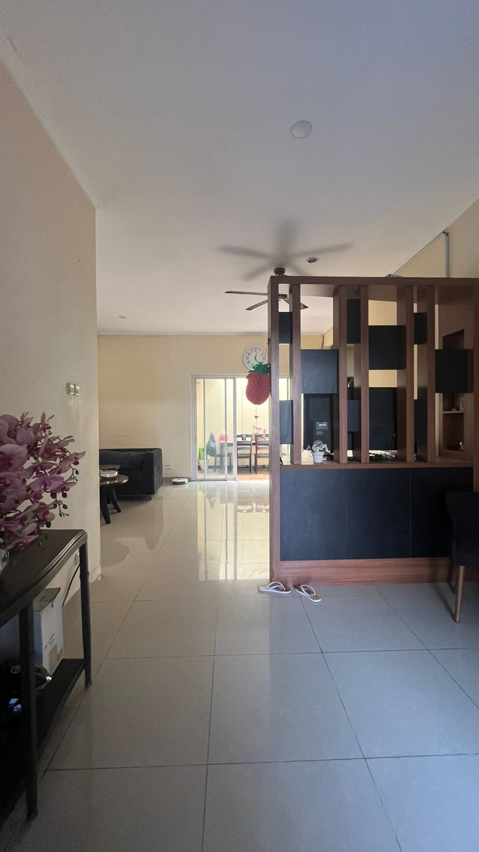 Jual murah dan cepat, Rumah cluster kecil di Anggrek Loka