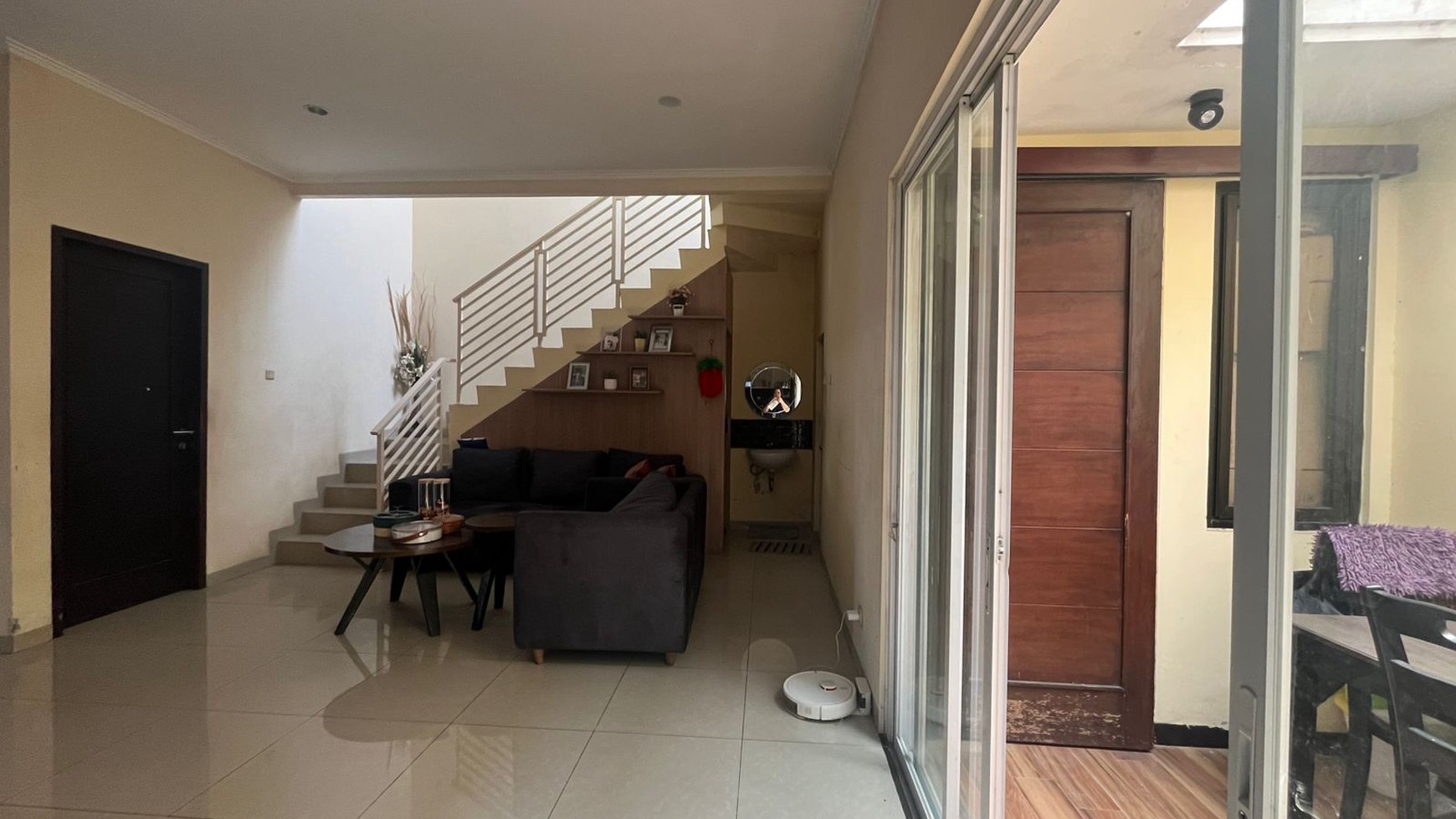 Jual murah dan cepat, Rumah cluster kecil di Anggrek Loka