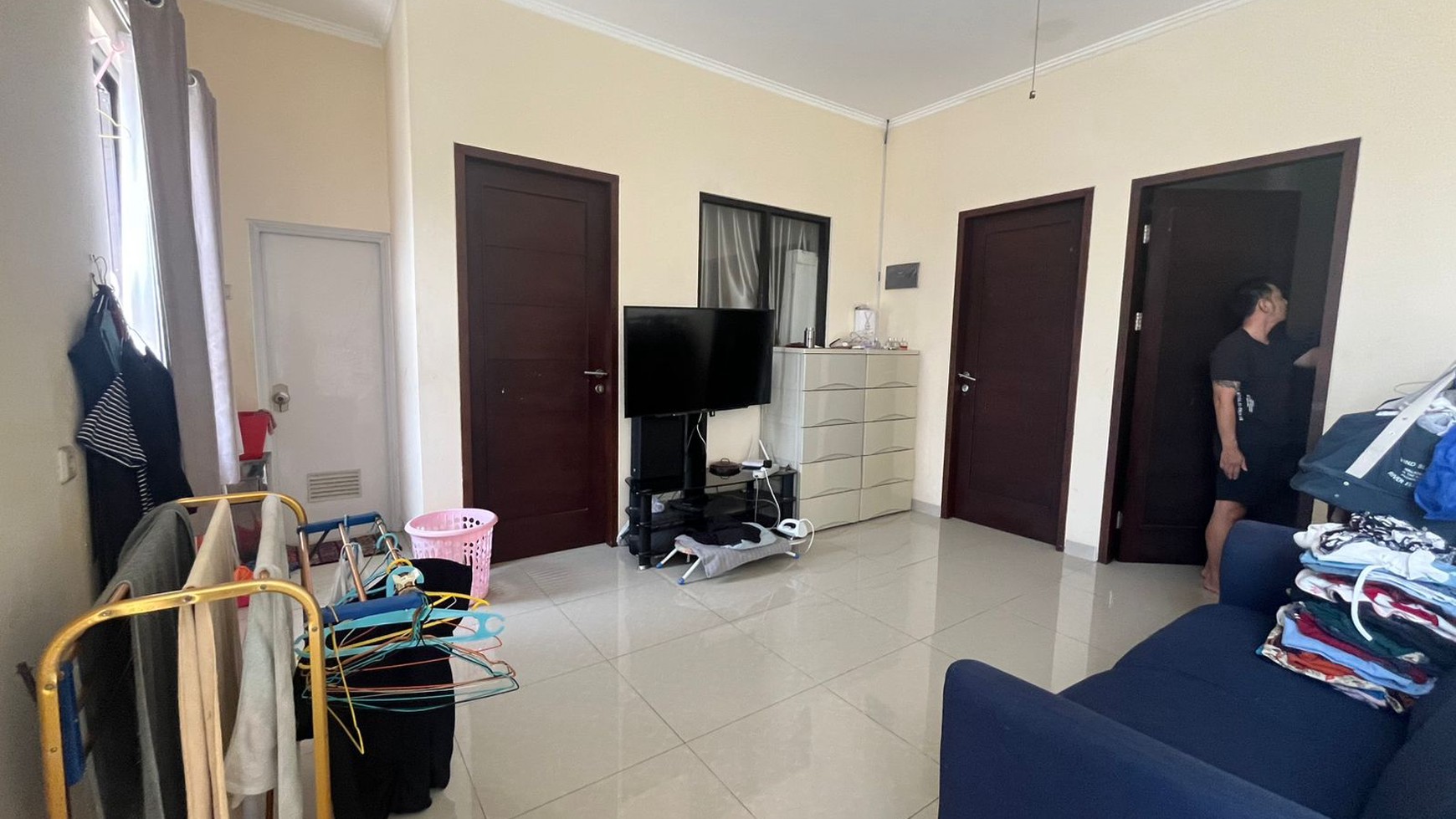 Jual murah dan cepat, Rumah cluster kecil di Anggrek Loka