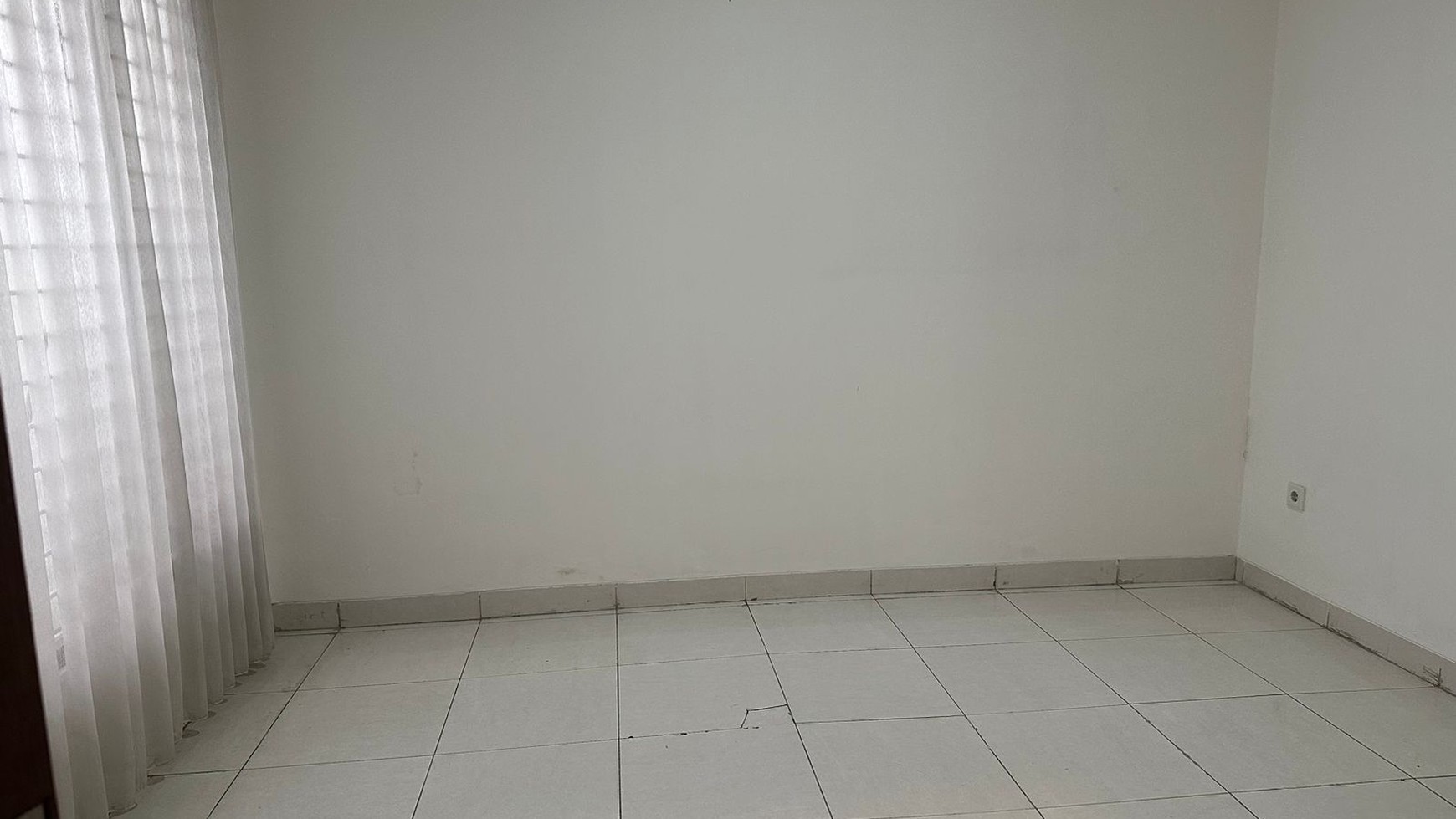 Rumah Bagus Di Emerald Garden Bintaro Jaya Sektor 9