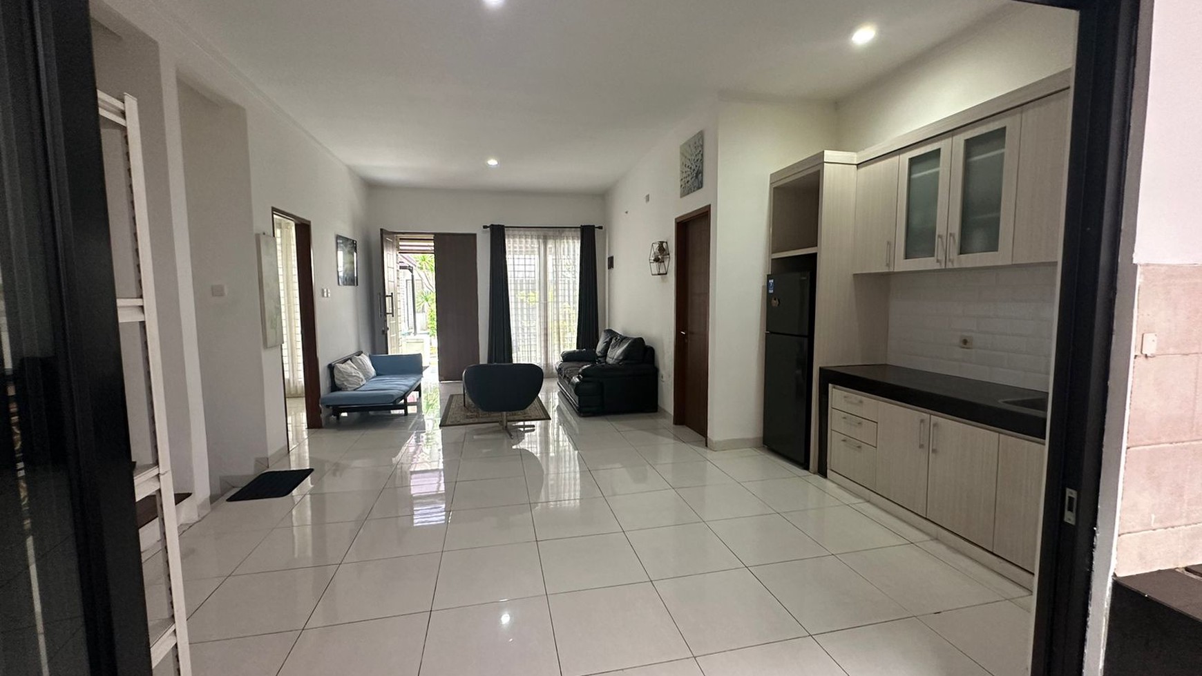 Rumah Bagus Di Emerald Garden Bintaro Jaya Sektor 9