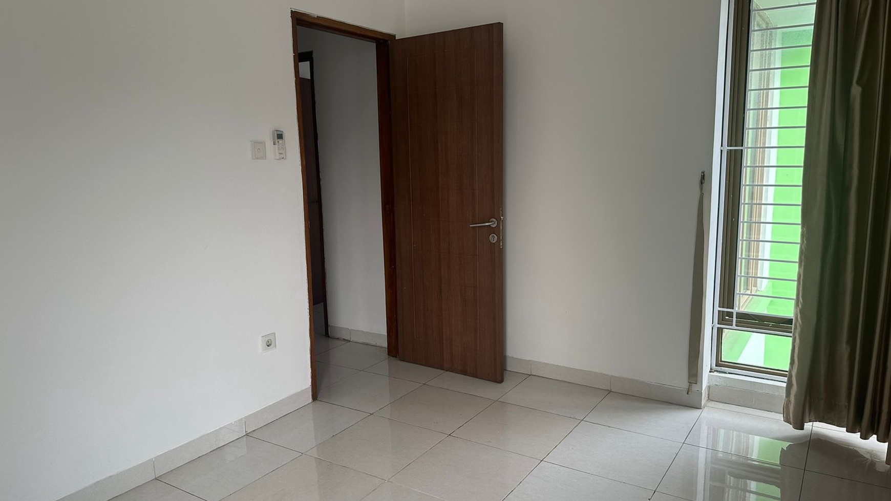 Rumah Bagus Di Emerald Garden Bintaro Jaya Sektor 9