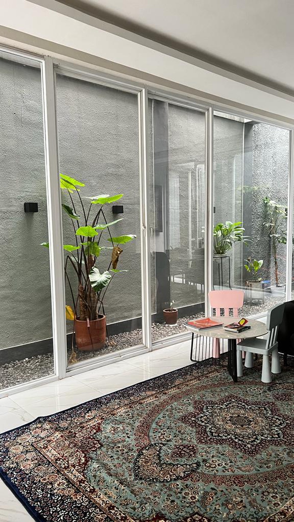 Rumah Cantik Discovery Eola Bintaro, Tangerang Selatan