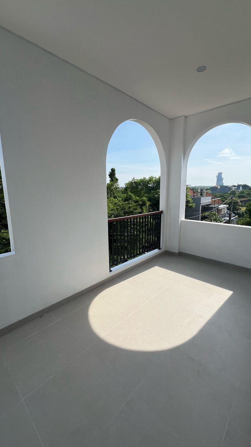 Villa Mewah 3 lantai di Dekat GWK, Kuta Selatan Badung bali