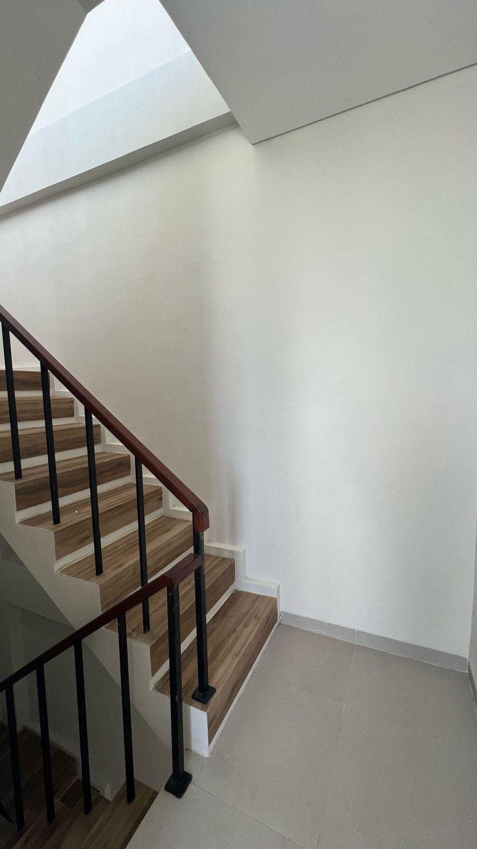 Villa Mewah 3 lantai di Dekat GWK, Kuta Selatan Badung bali