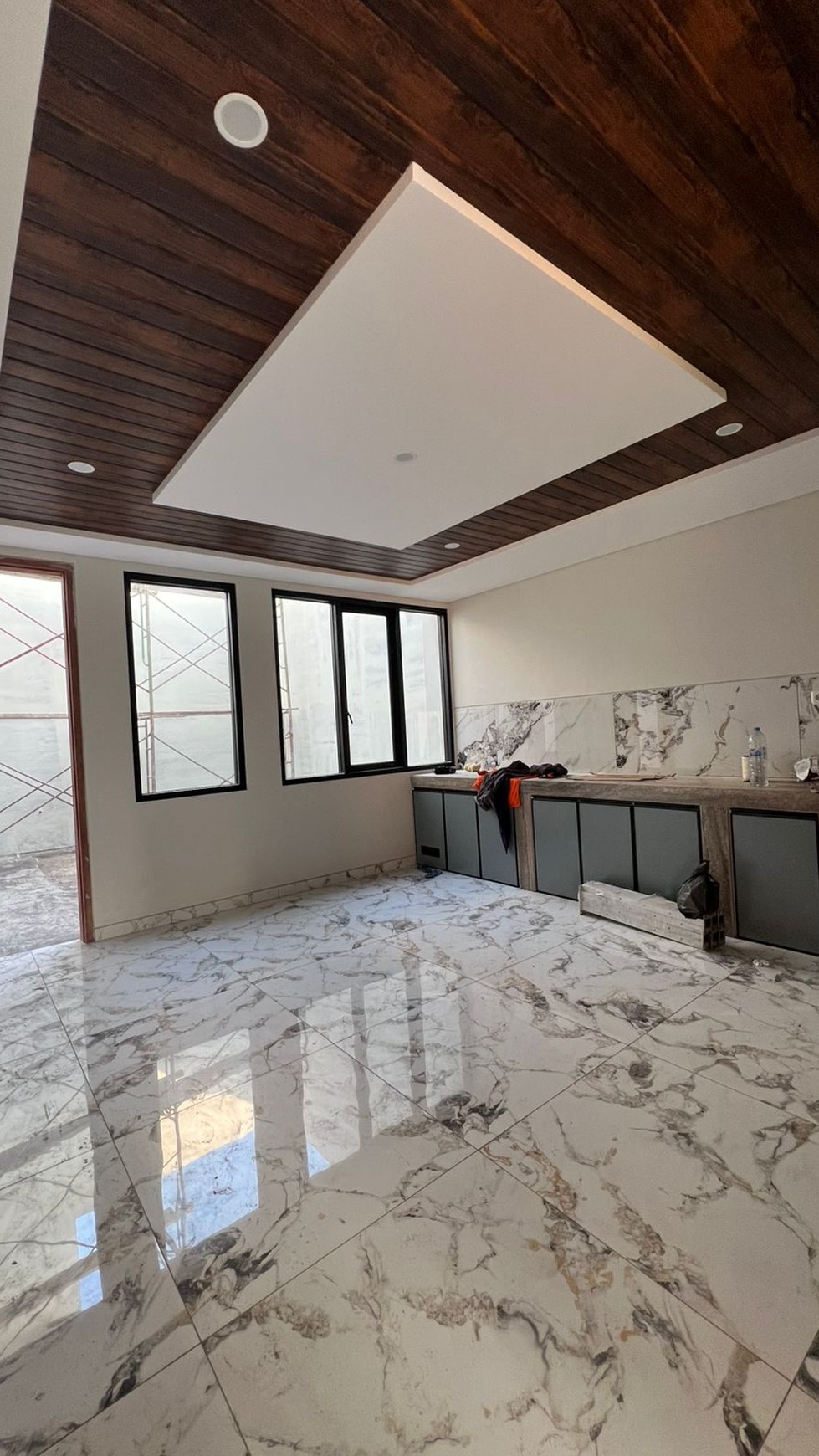 NEW HOUSE ON PROGRESS FINISHING - BABATAN PRATAMA (WIYUNG)