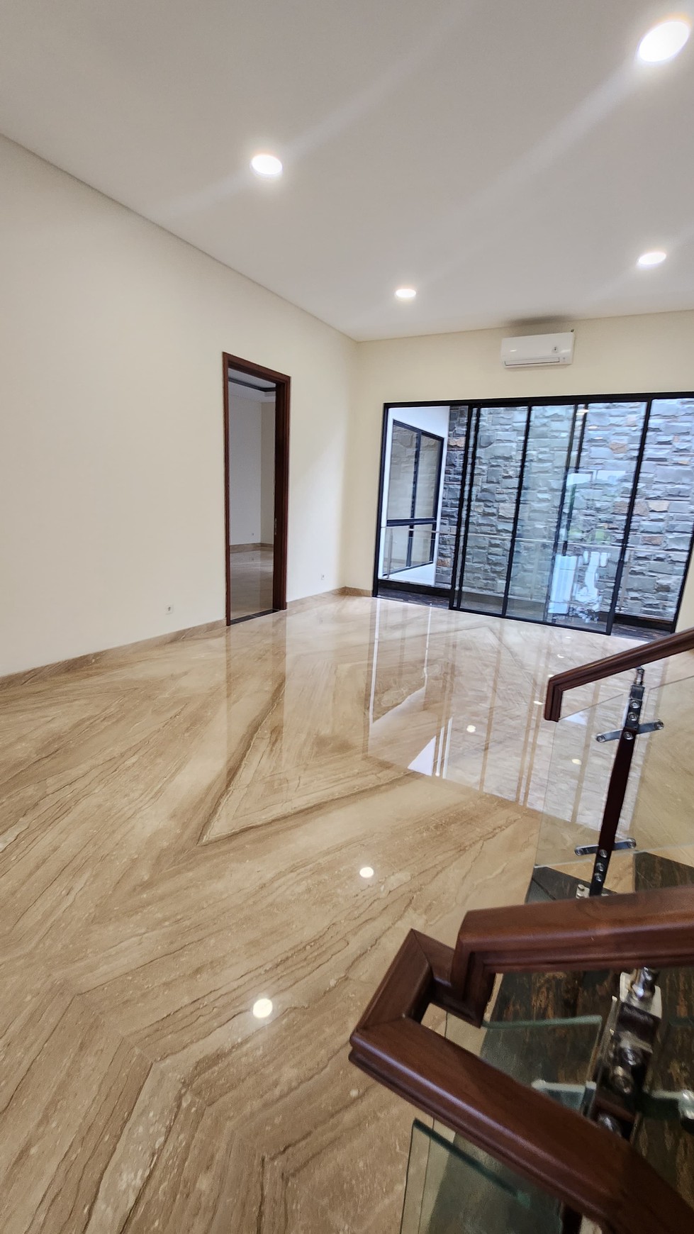 NEW HOUSE GOLF VIEW LANTAI MARMER ITALY DAN SIAP HUNI - CITRALAND