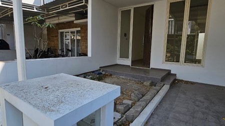 RUMAH BARUGRESS MODERN MINIMALIS DI ROYAL RESIDENCE SURABAYA BARAT