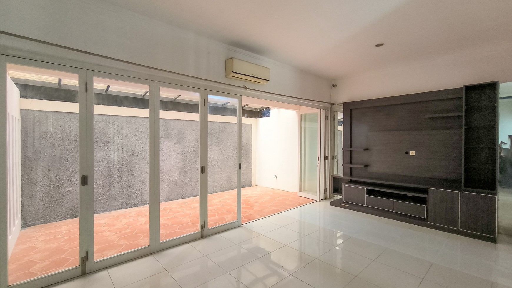 Rumah Bagus Di Emerald View Bintaro Jaya Sektor 9