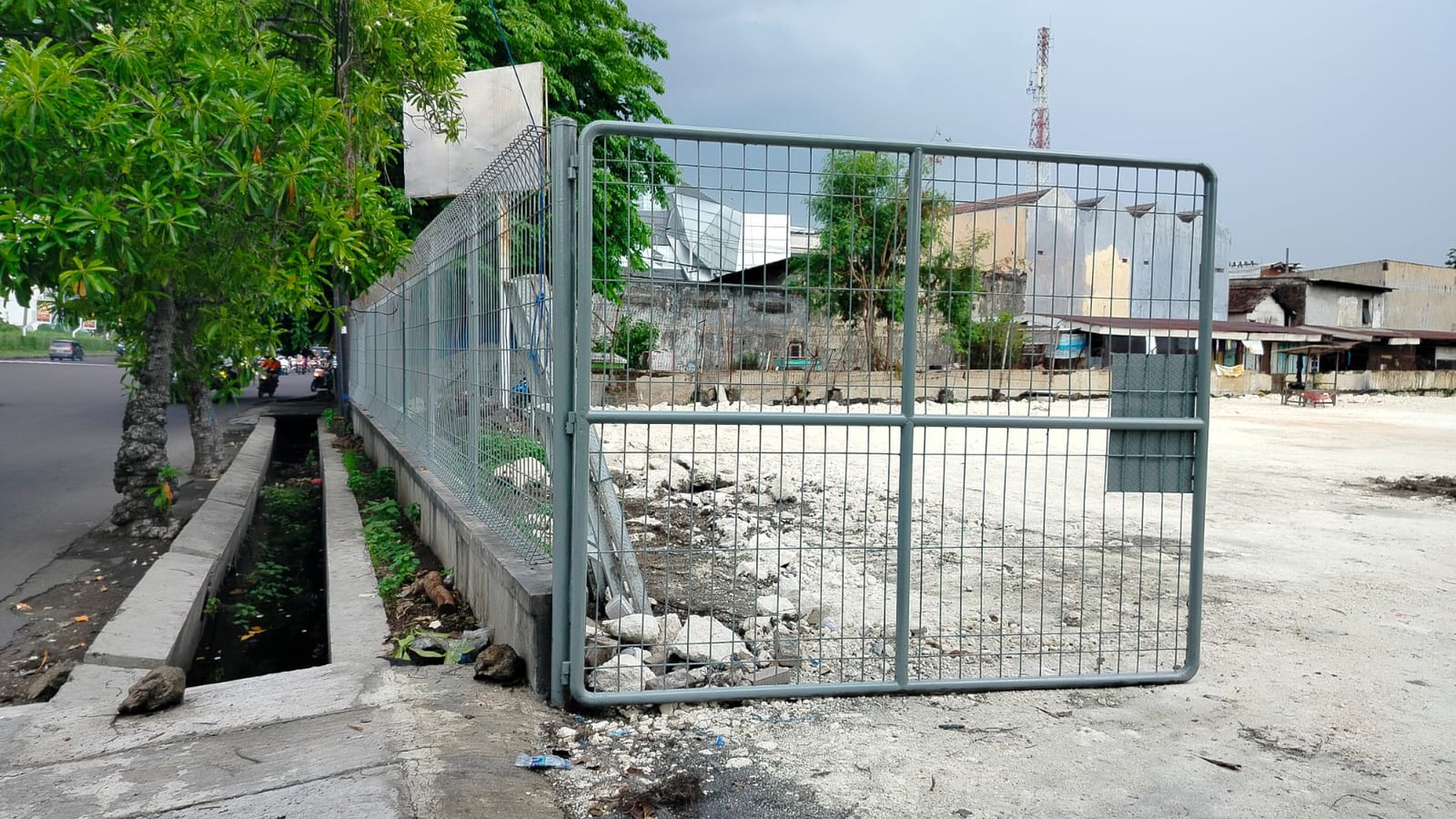 TANAH LETAK STRATEGIS NOL JALAN RAYA PANJANG JIWO SURABAYA