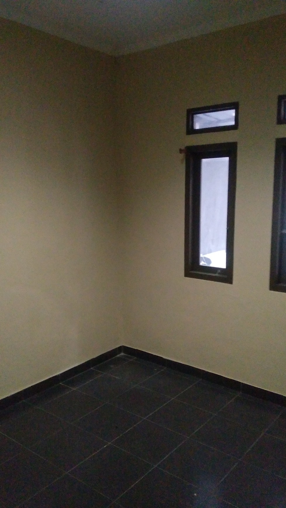 Rumah Murah di Graha Adena Bintaro Jaya hanya 1Man