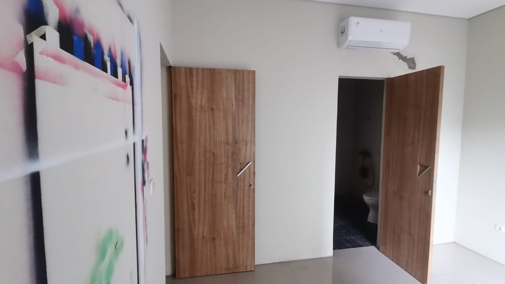 Rumah 2 Lantai Siap Huni dengan Hunian Nyaman dan Asri @Ciputat