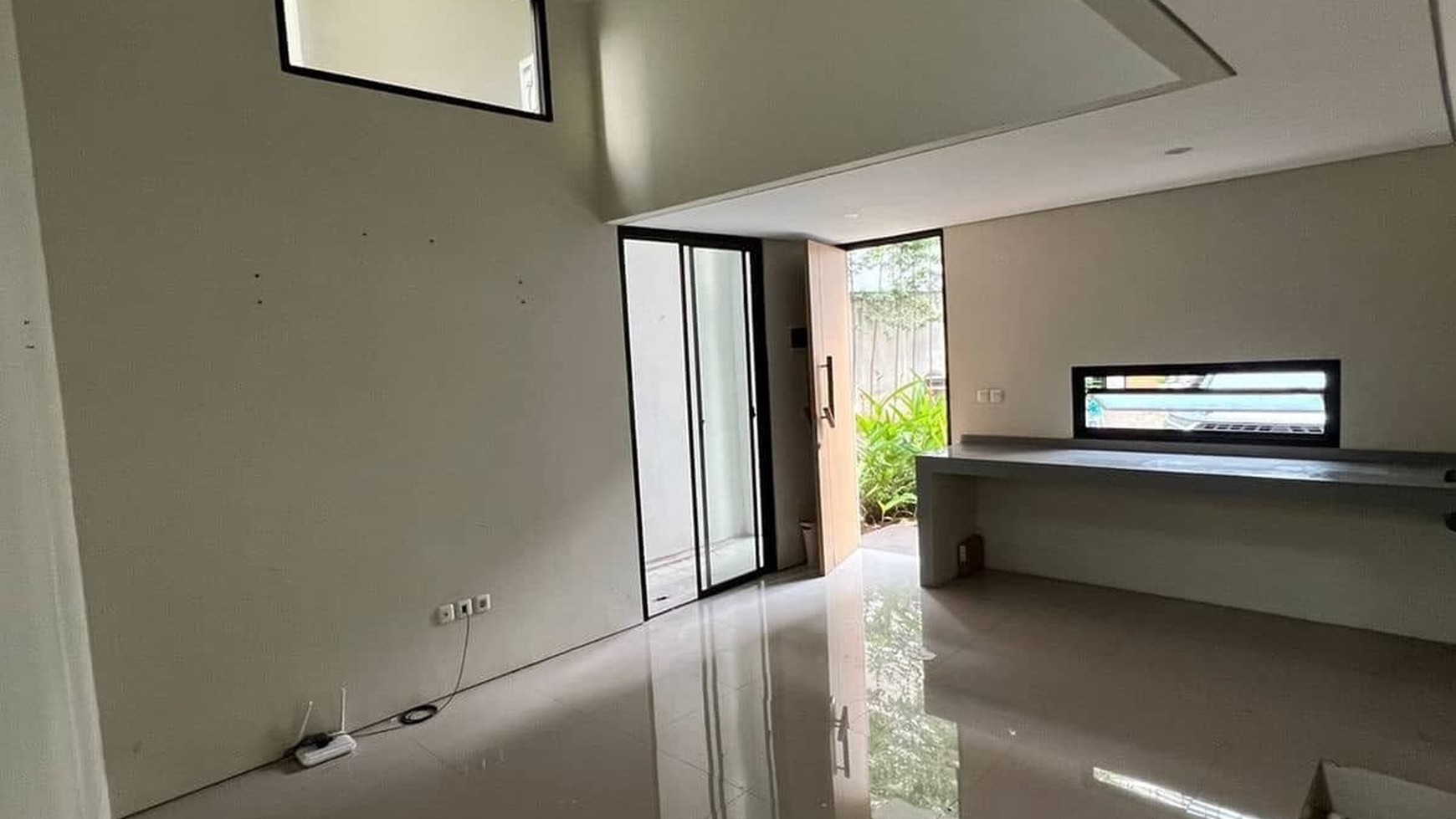 Rumah 2 Lantai Siap Huni dengan Hunian Nyaman dan Asri @Ciputat