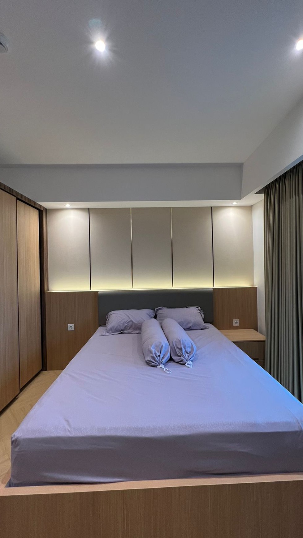 Dijual Full Furnished Apartemen Embarcadero, Tower Eastern Wing, Bintaro Sektor 9, Tangerang Selatan