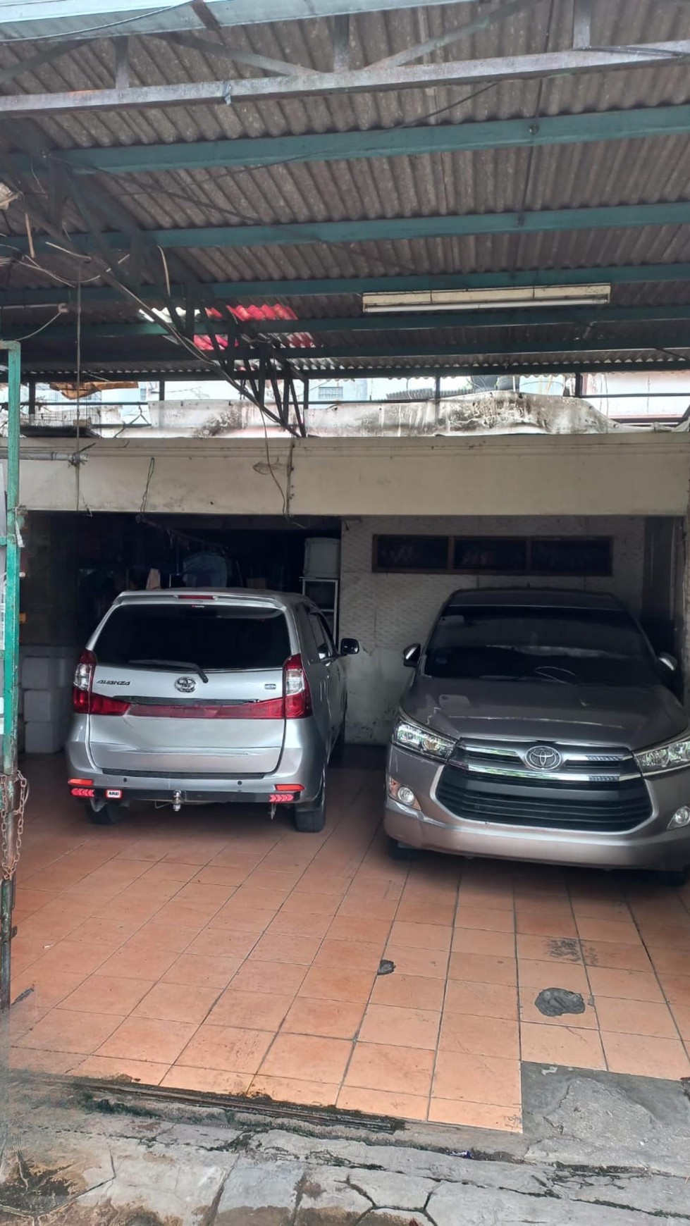 Rumah 1.5 Lantai Grogol