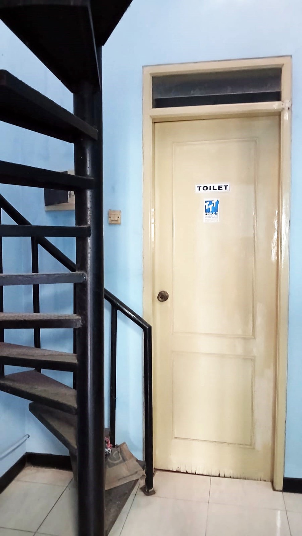 Rumah Hitung Tanah Area Cipete