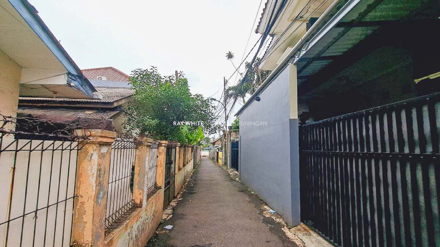 Rumah Hitung Tanah Area Cipete