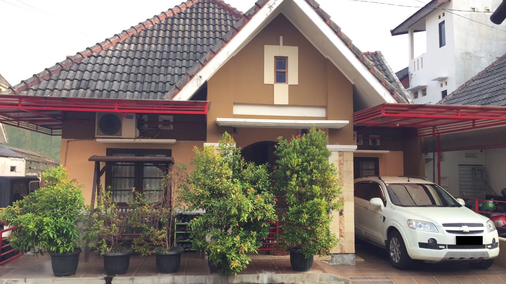 RUMAH DIJUAL DI GRIYA KUANTAN, JL. KEBON AGUNG, MLATI, SLEMAN.