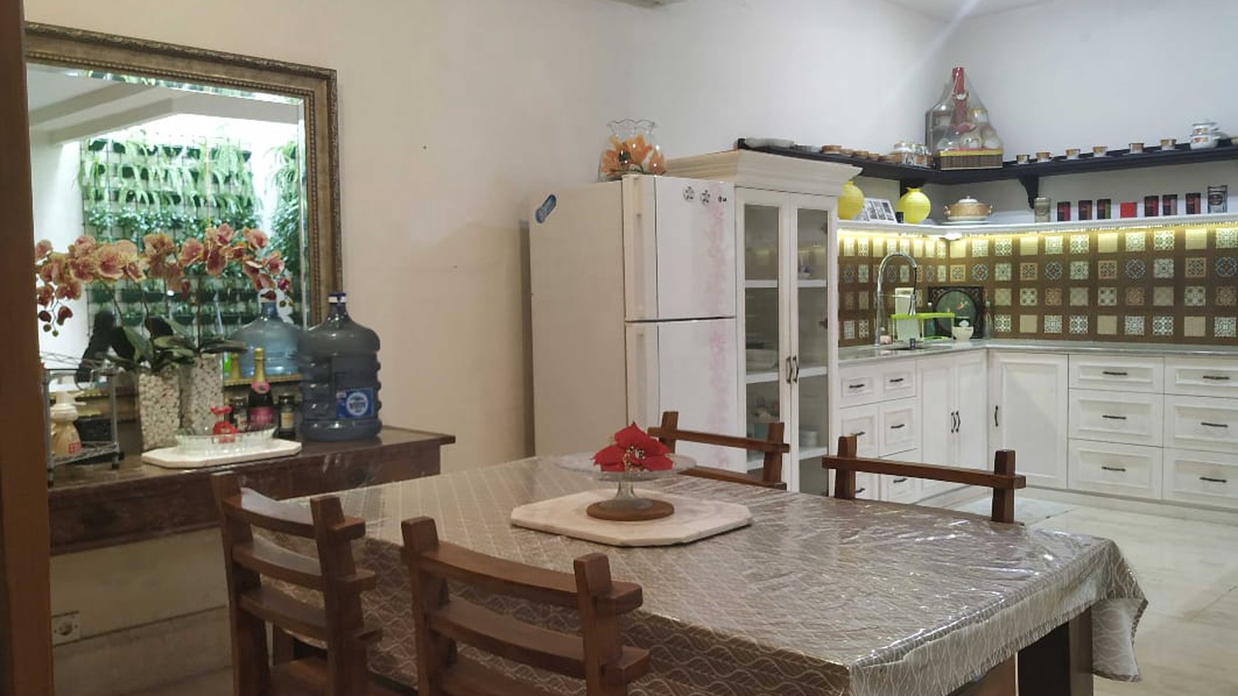 Disewakan Rumah Menteng siap huni