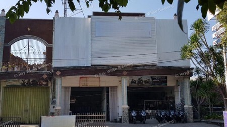 HUGE SHOPHOUSE IN SINGARAJA