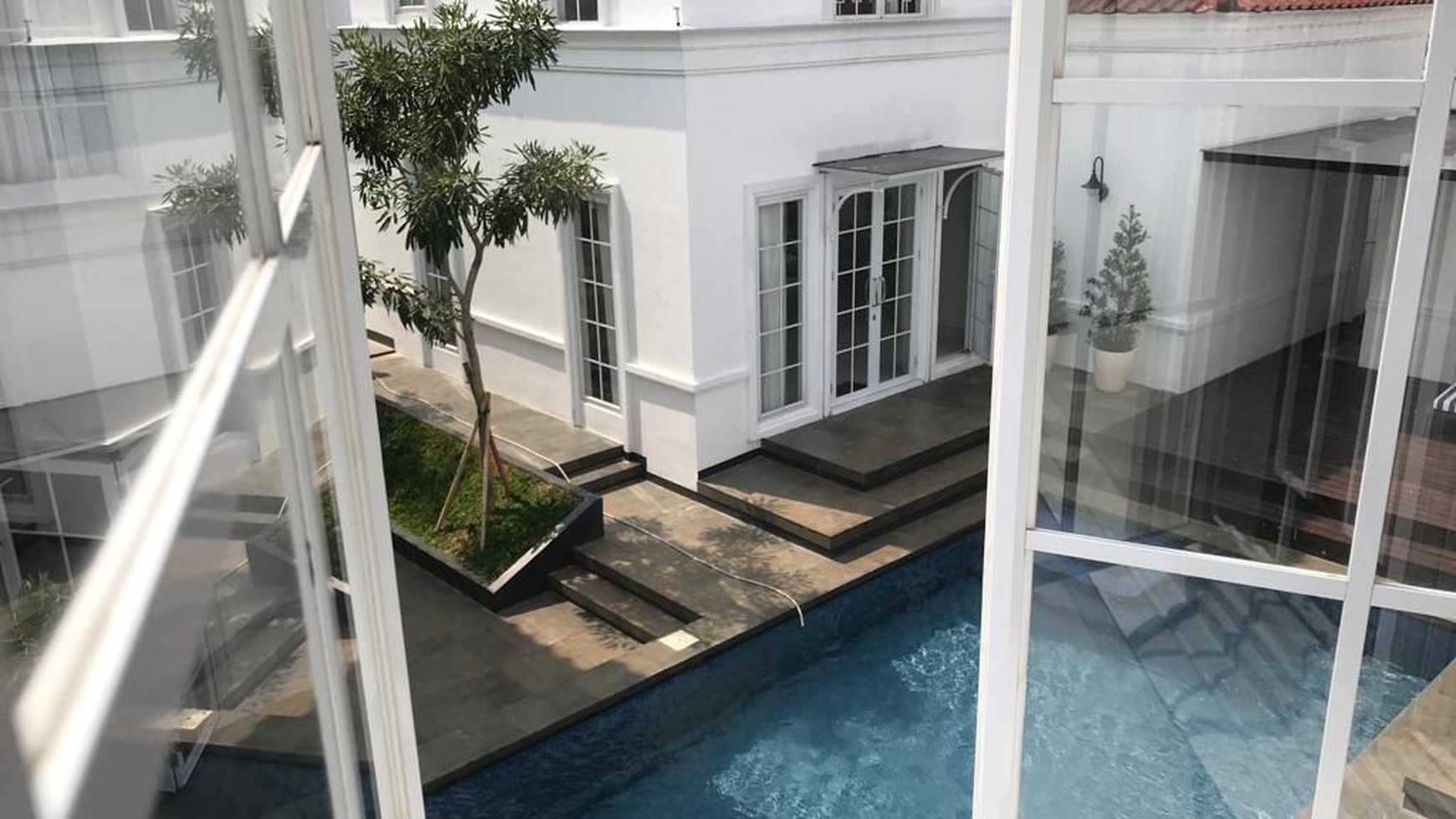 Rumah di Kebayoran Baru