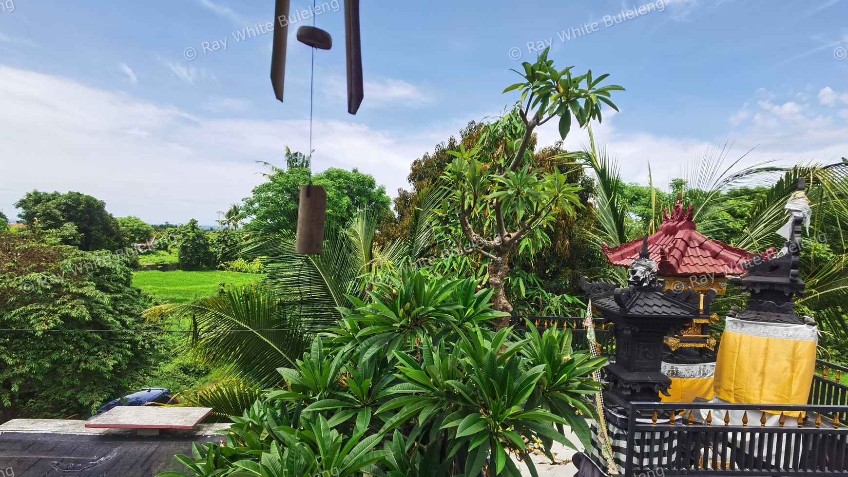 2 Floors House With Stunning View in Singaraja City