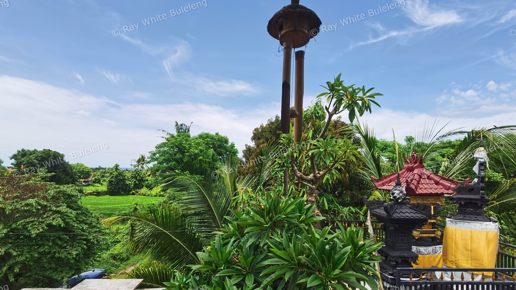 2 Floors House With Stunning View in Singaraja City