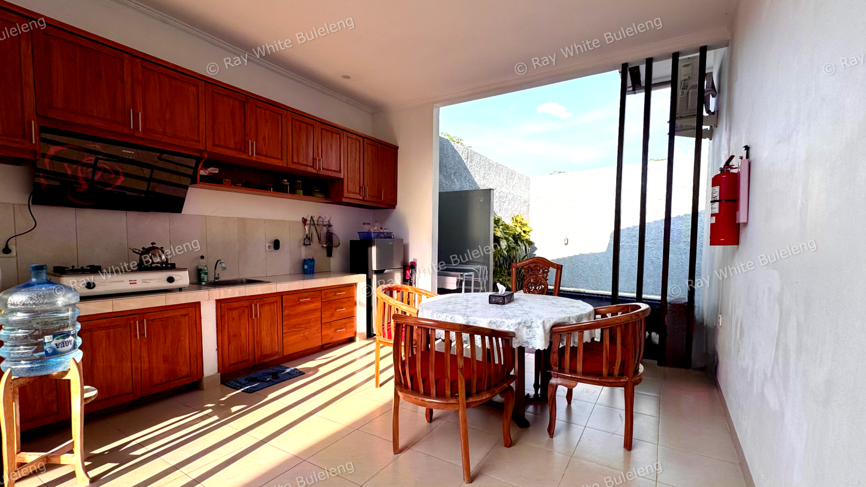Minimalist Villa for Sale in an Ideal Location