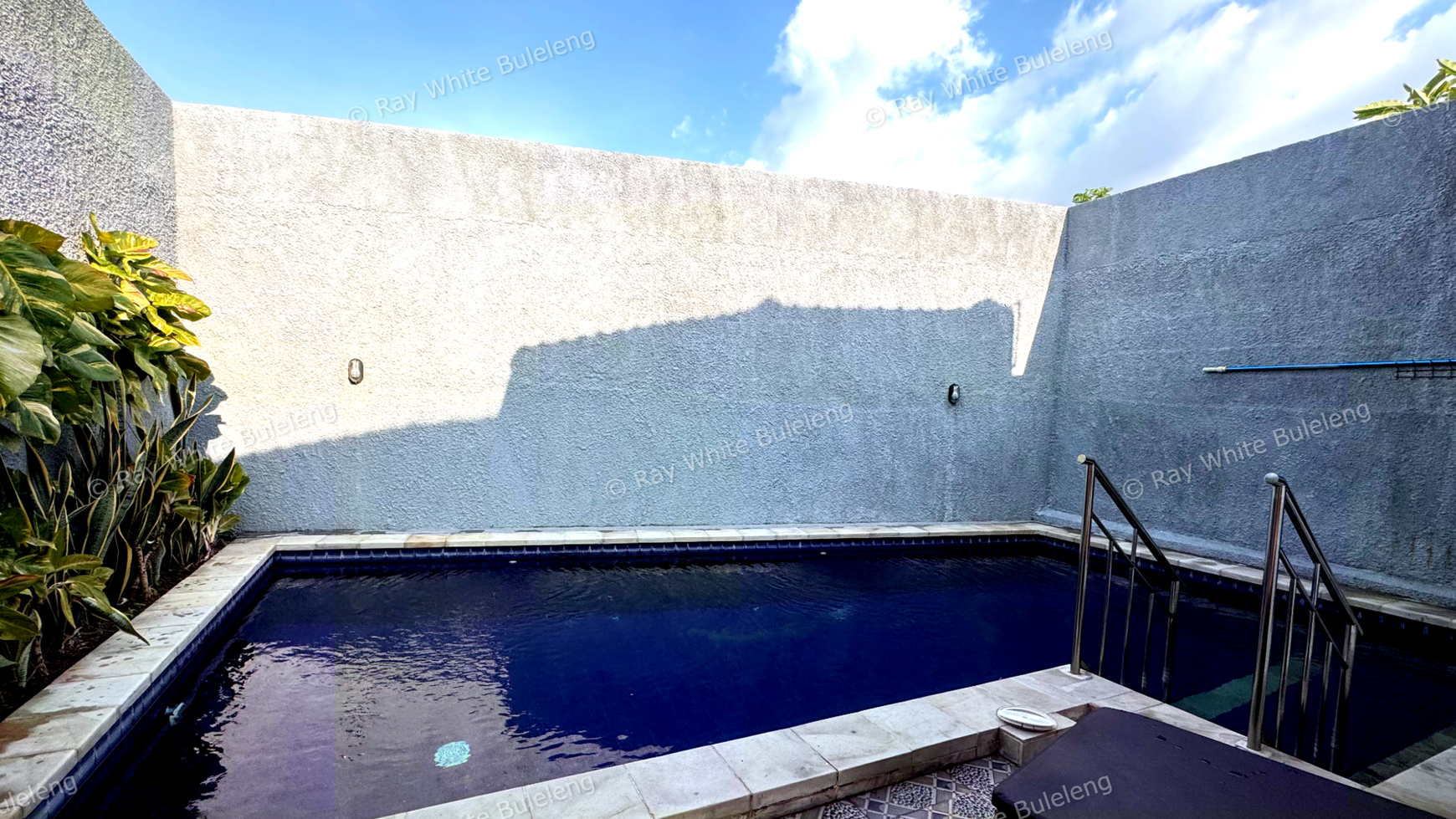 Minimalist Villa for Sale in an Ideal Location