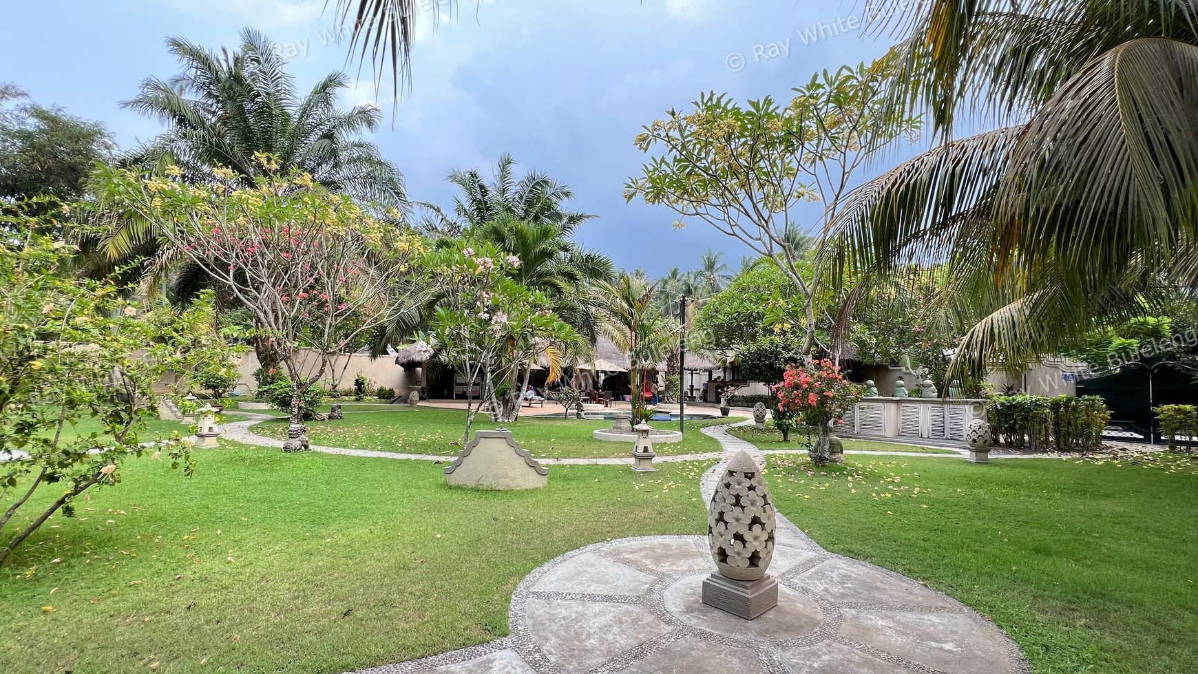 Charming Villa With Expansive Garden Oasis For Sale! Only 20 Mins From North Bali Airport Development Plan