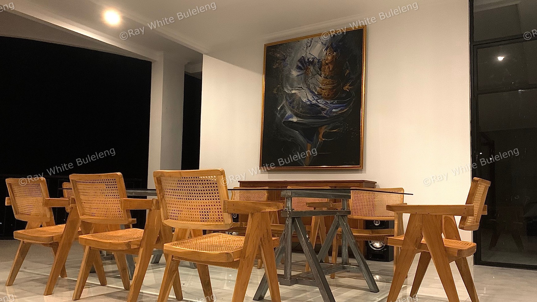 Exclusive Villa With Exquisite Ocean View In Lovina