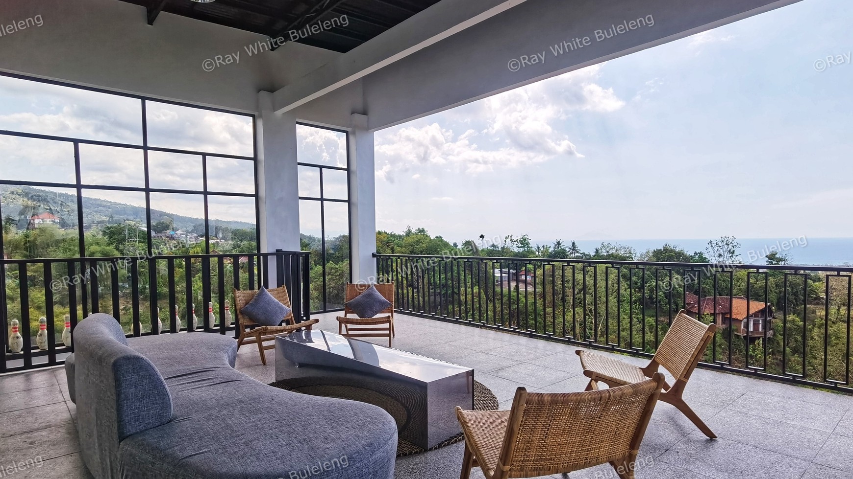 Exclusive Villa With Exquisite Ocean View In Lovina
