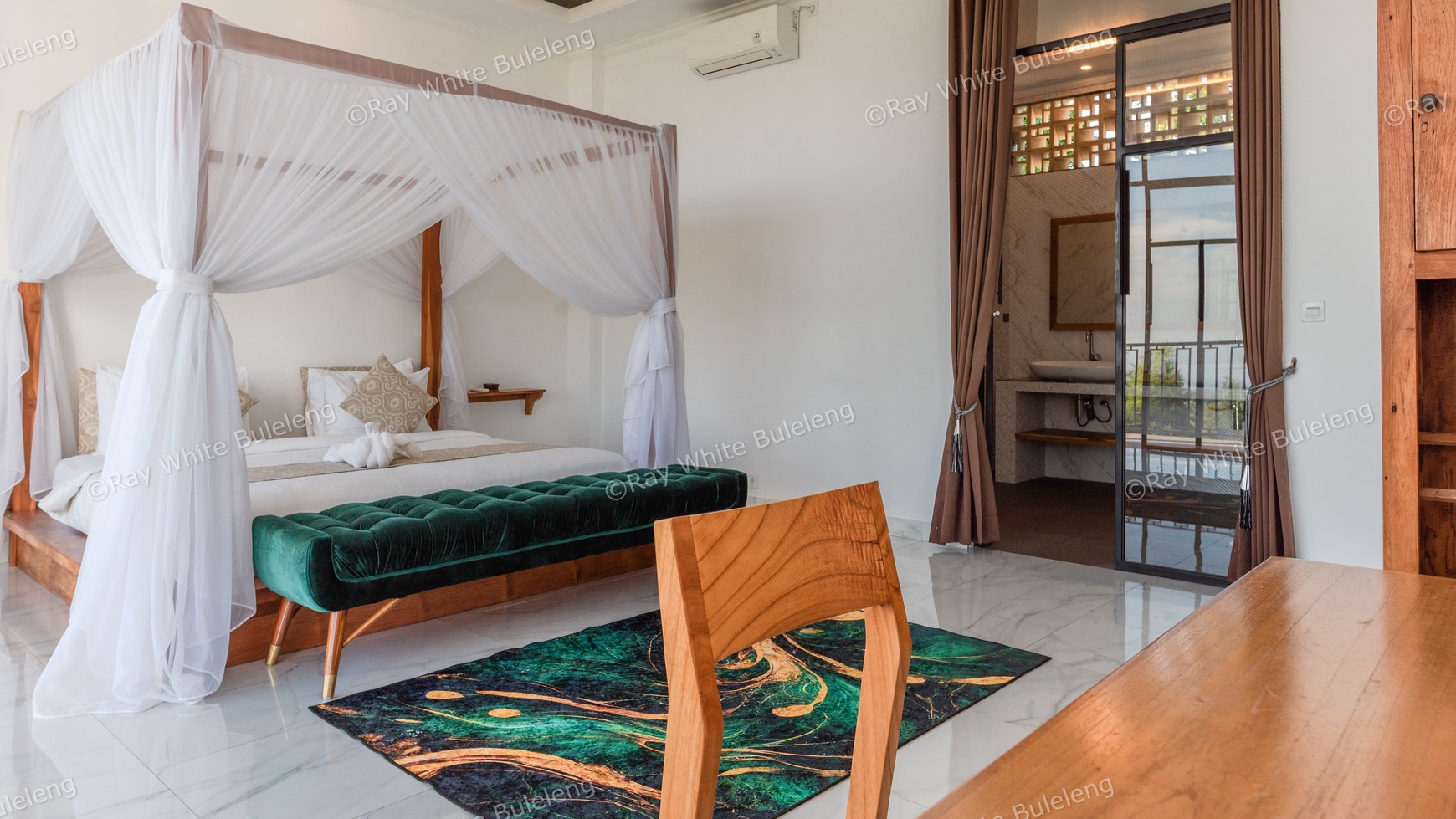 Exclusive Villa With Exquisite Ocean View In Lovina