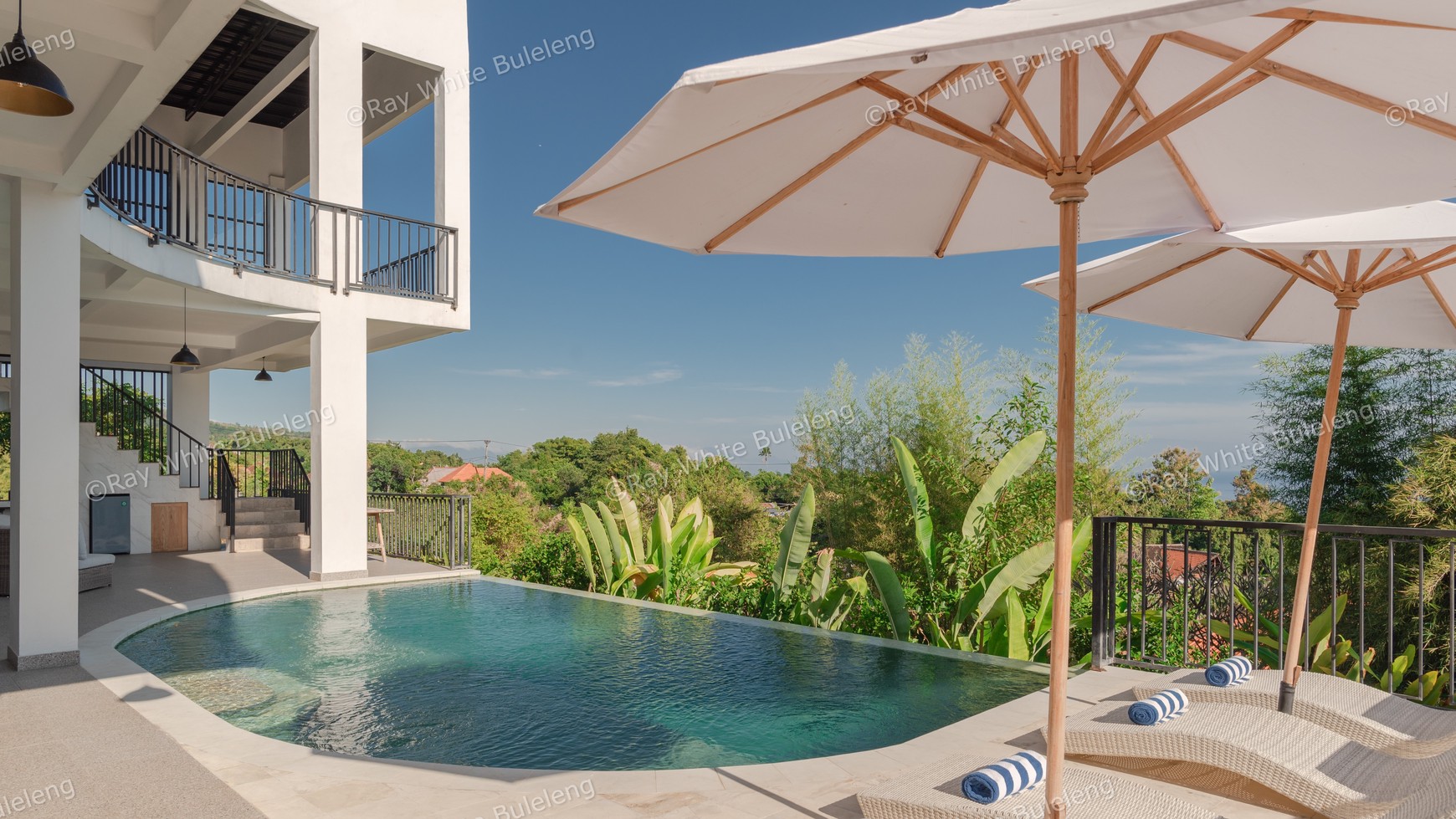 Exclusive Villa With Exquisite Ocean View In Lovina