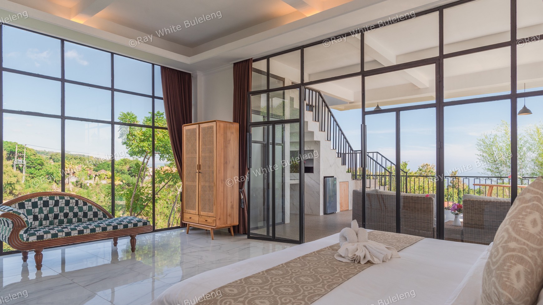 Exclusive Villa With Exquisite Ocean View In Lovina