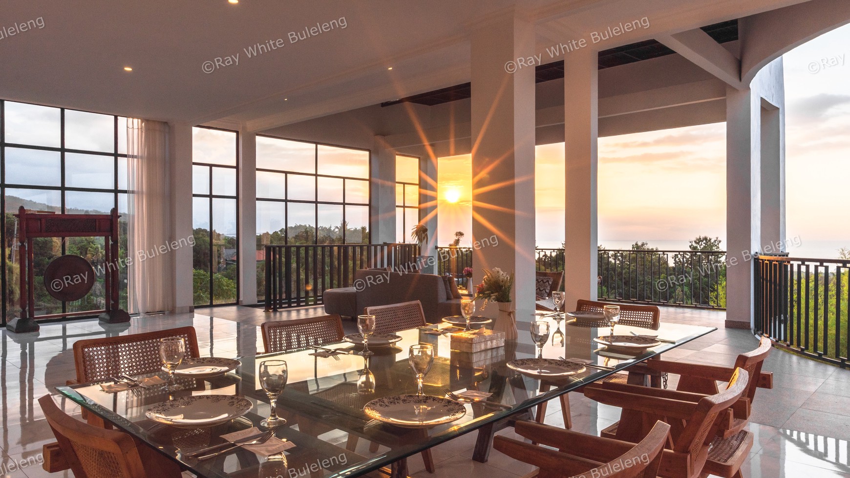 Exclusive Villa With Exquisite Ocean View In Lovina
