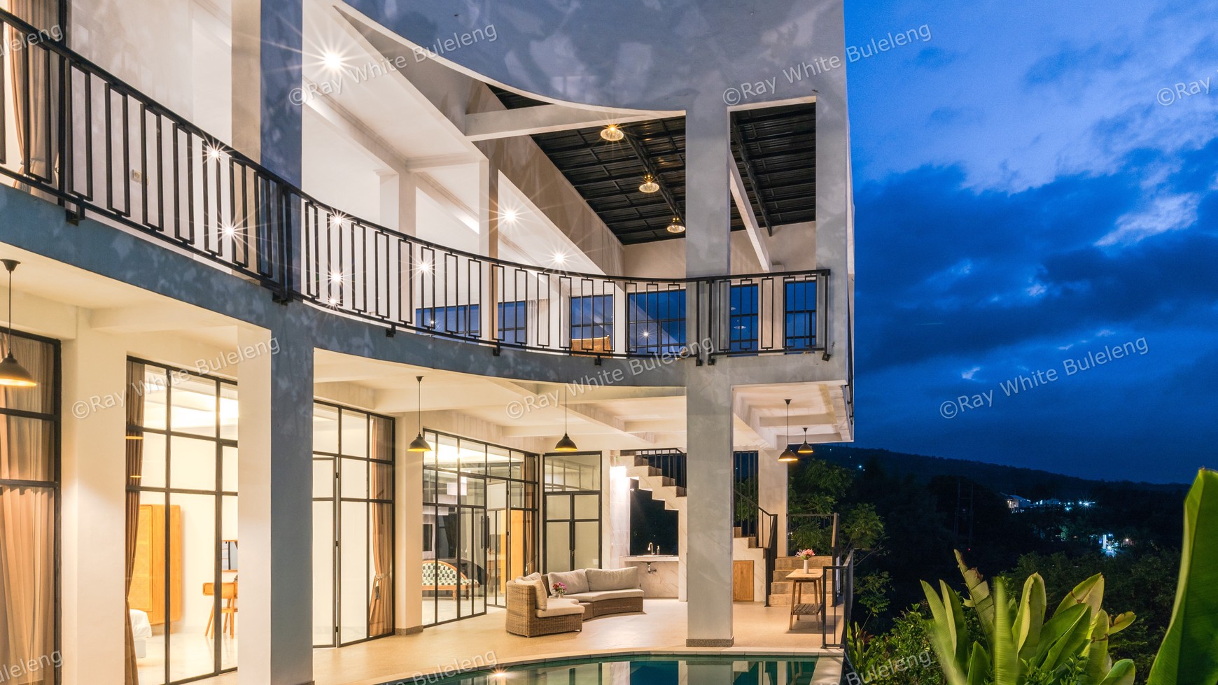 Exclusive Villa With Exquisite Ocean View In Lovina