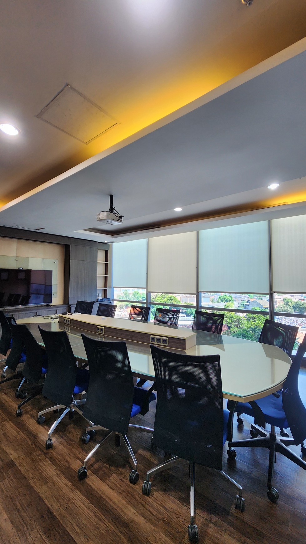 Dijual Cepat! Office Space Fully Furnished di Office 88 @ Kota Kasablanka - Lokasi Strategis, Siap Pakai!