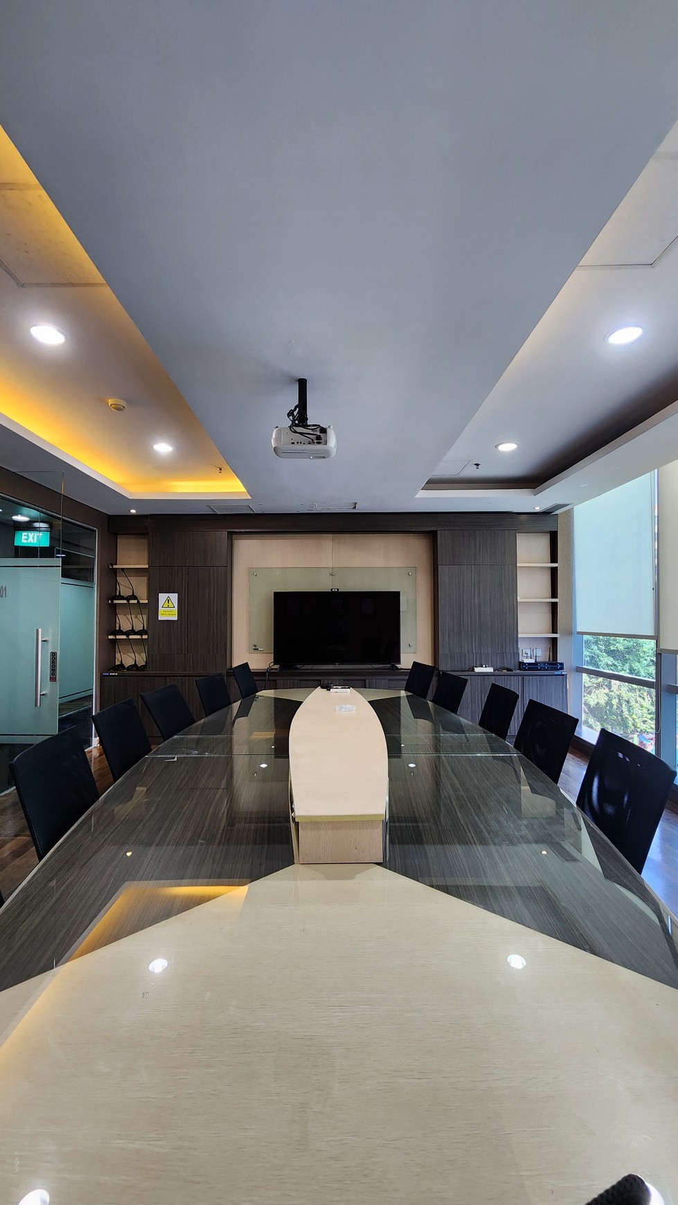Dijual Cepat! Office Space Fully Furnished di Office 88 @ Kota Kasablanka - Lokasi Strategis, Siap Pakai!