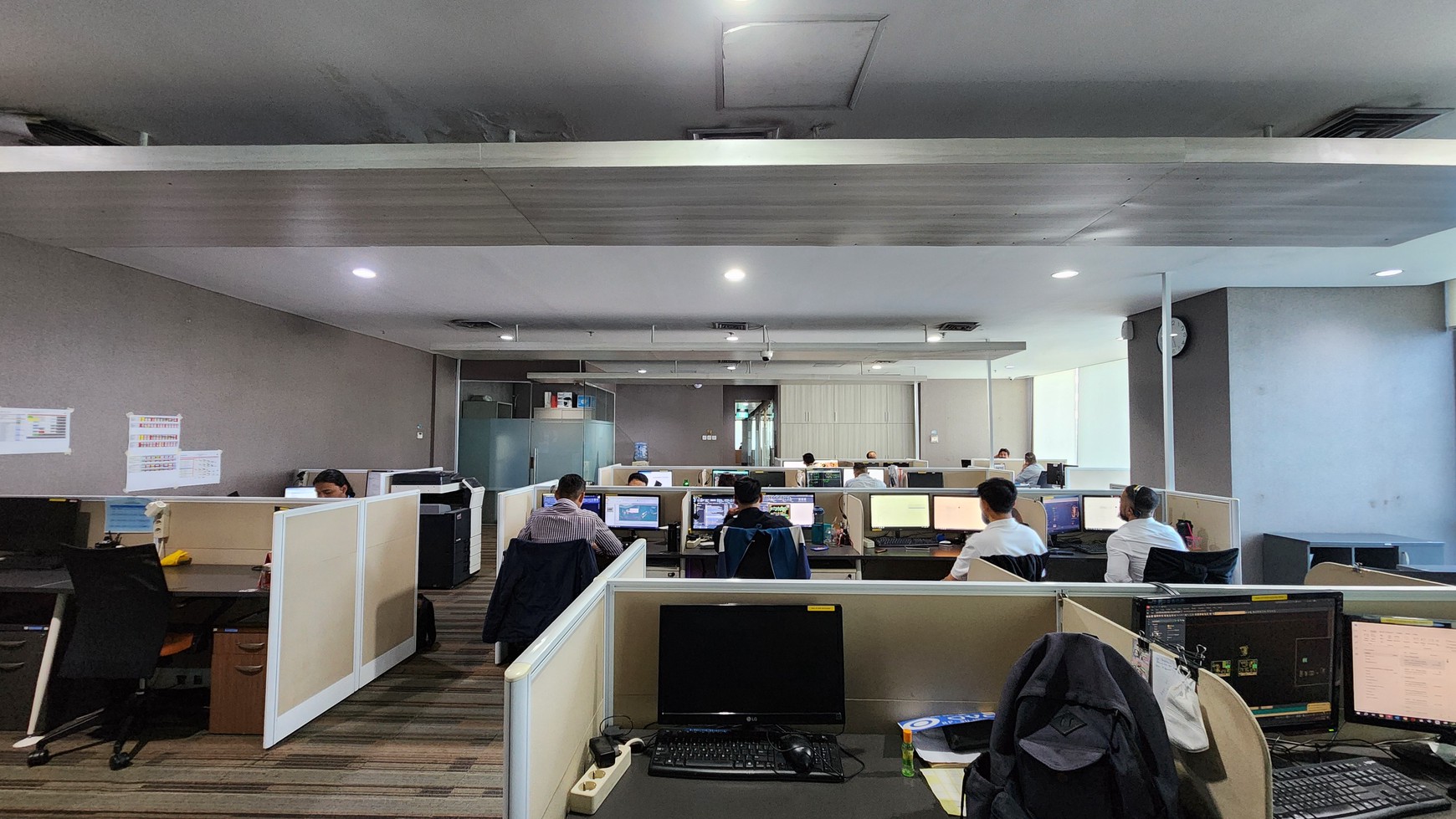 Dijual Cepat! Office Space Fully Furnished di Office 88 @ Kota Kasablanka - Lokasi Strategis, Siap Pakai!