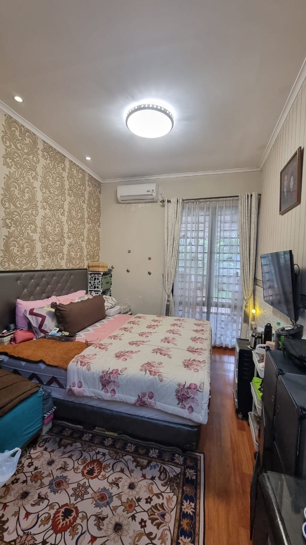 Rumah 2 Lantai Siap Huni dengan Hunian Nyaman dan Asri