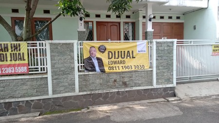 DIJUAL RUMAH FULL FURNISH,LOKASI STRATEGIS DI KOTA BANDUNG
