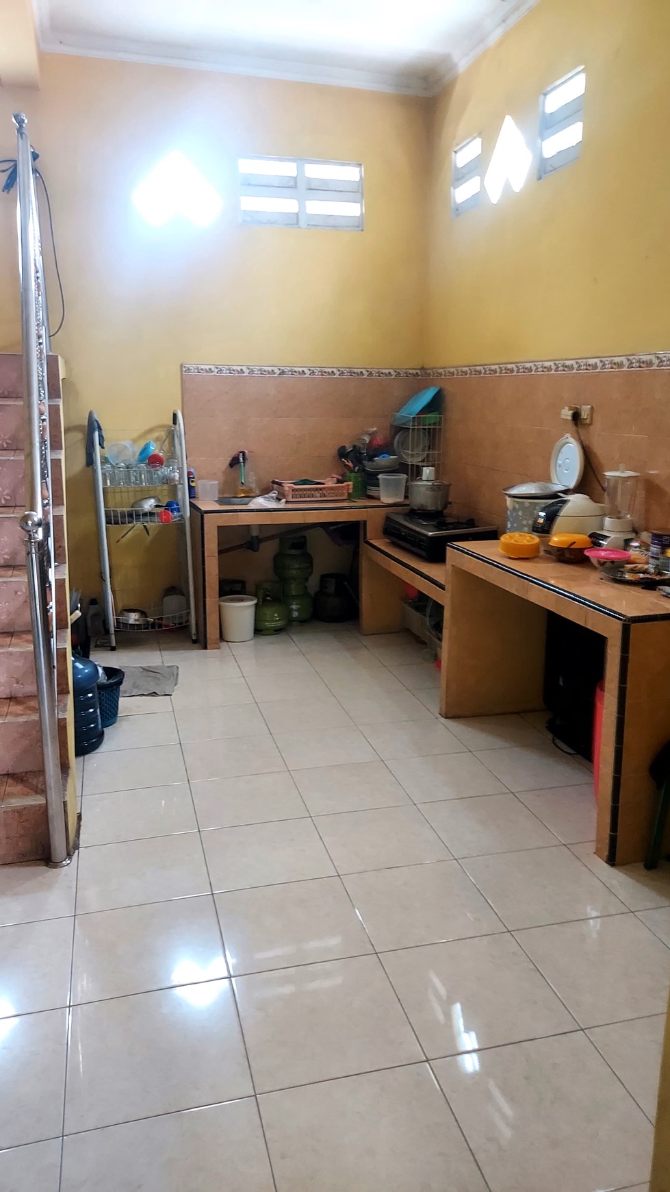 Dijual Cepat Rumah Usaha, SHM, Raya Sedati Agung, Sidoarjo