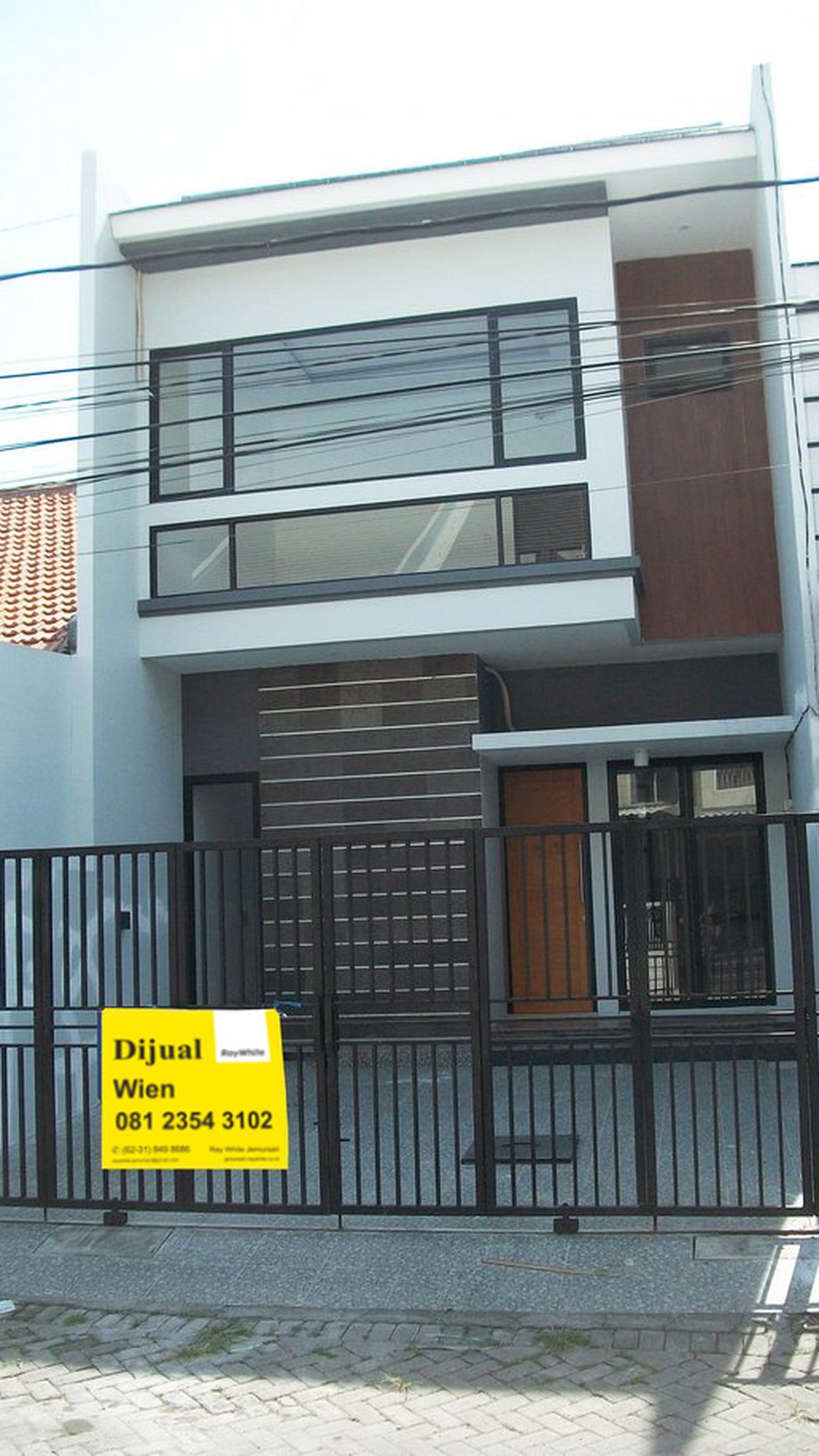 Rumah Baru Gress di Klampis Semolo Tengah Surabaya Timur, Minimalis, 2 Lantai